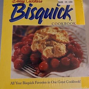Betty Crocker Yellow Bisquick Cookbook